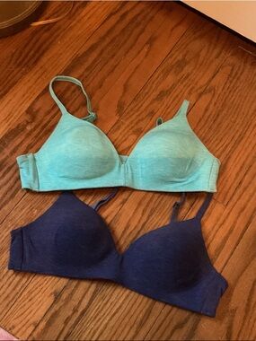 GapBody Bundle of Two Wireless 36A Breathe Bras